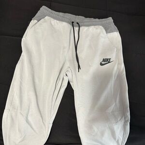 Nike Men’s Light Gray Joggers